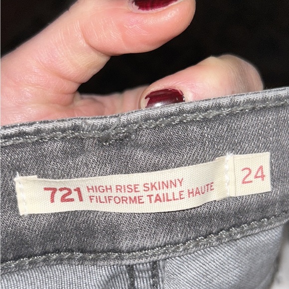 Levis high rise skinny 701 jeans - Picture 2 of 4